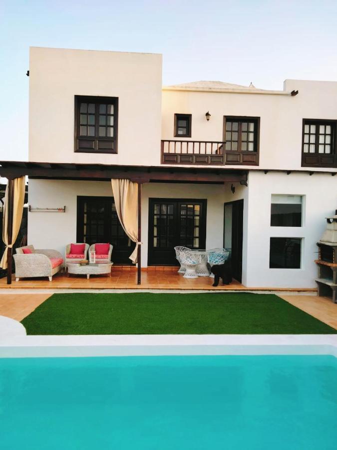 Lovely Villa Kiluka Heated Pool Плайя-Бланка Екстер'єр фото